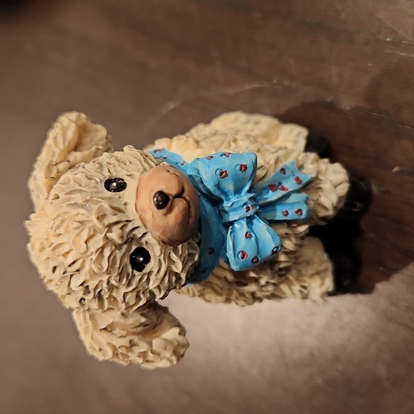 1995 Youngs INC. MIni tray w/ teacups & mini figurines - Picture 16 of 17